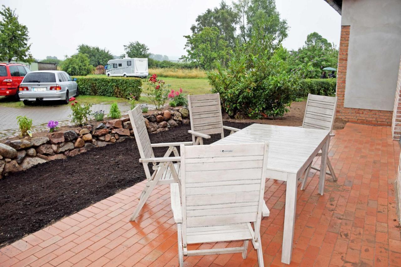 Ferienhaus Zum Boddenstrand Mit Ka Groß Zicker Εξωτερικό φωτογραφία