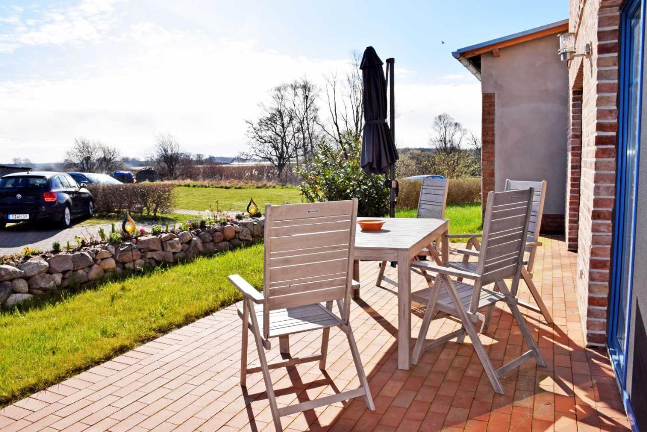Ferienhaus Zum Boddenstrand Mit Ka Groß Zicker Εξωτερικό φωτογραφία